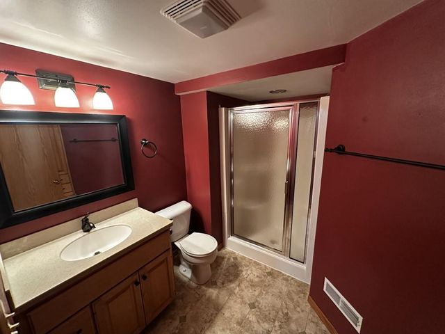 2401 Autumn Crest Road, Stoughton, WI 53589