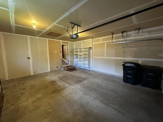 2401 Autumn Crest Road, Stoughton, WI 53589
