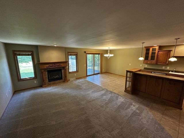 2401 Autumn Crest Road, Stoughton, WI 53589