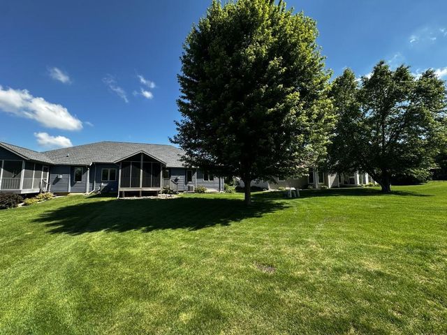 2401 Autumn Crest Road, Stoughton, WI 53589