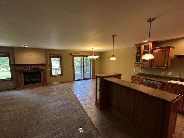 2401 Autumn Crest Road, Stoughton, WI 53589