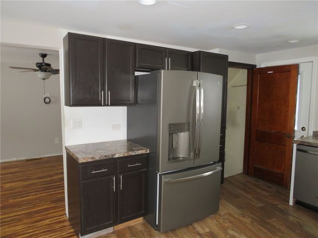 360 Olancha Ave, Brentwood, PA 15227