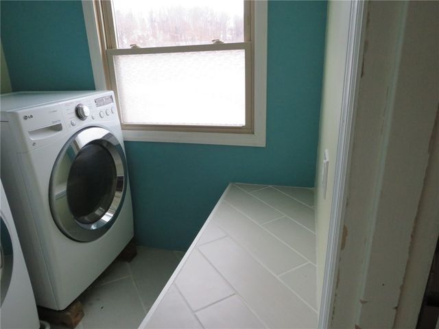 360 Olancha Ave, Brentwood, PA 15227