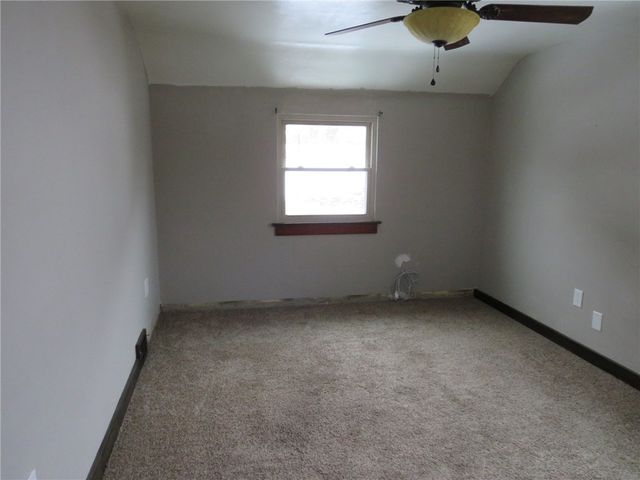 360 Olancha Ave, Brentwood, PA 15227