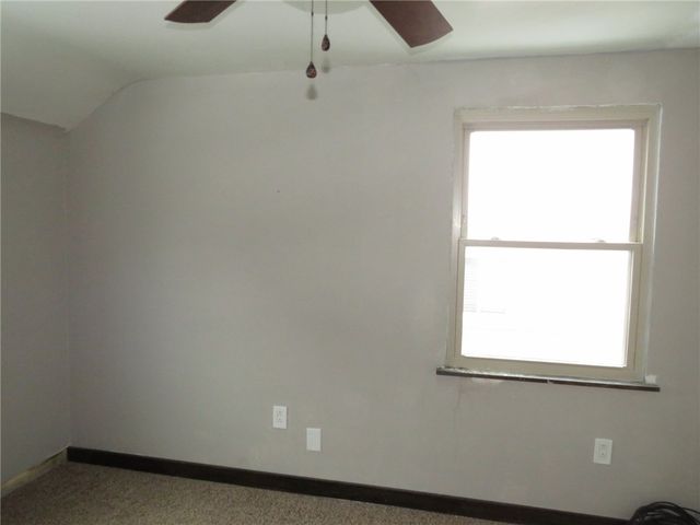 360 Olancha Ave, Brentwood, PA 15227