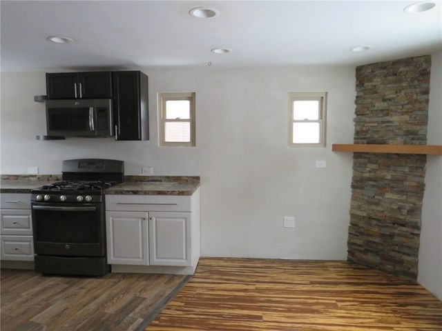 360 Olancha Ave, Brentwood, PA 15227