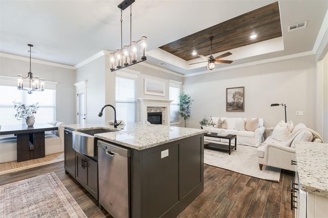 5521 Ledgestone Drive, Mustang, OK 73064