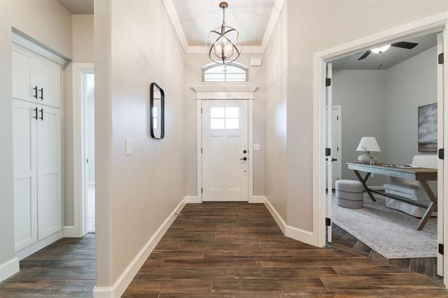 5521 Ledgestone Drive, Mustang, OK 73064