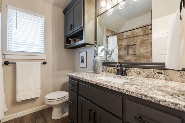5521 Ledgestone Drive, Mustang, OK 73064