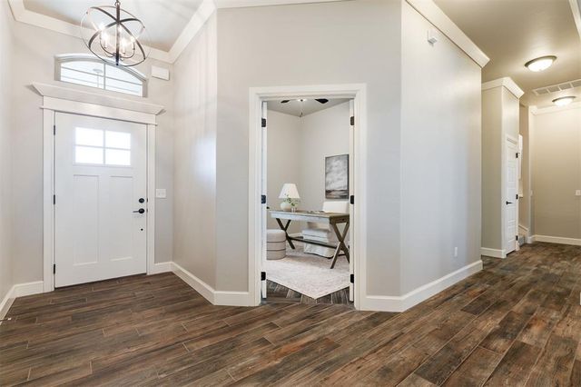 5521 Ledgestone Drive, Mustang, OK 73064