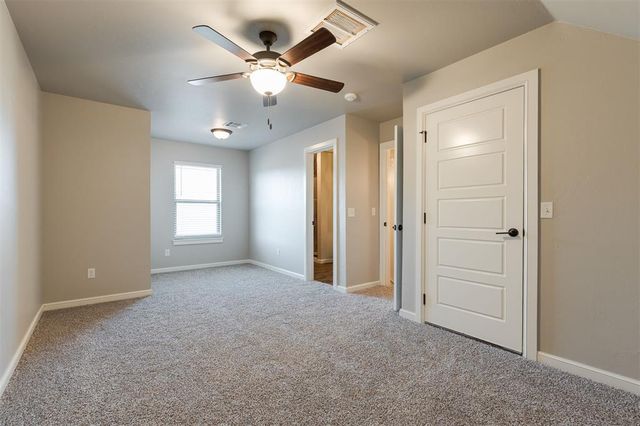 5521 Ledgestone Drive, Mustang, OK 73064