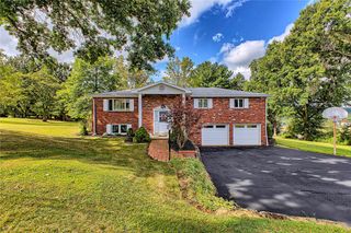 112 Friendship Lane, Hempfield Twp, PA 15601