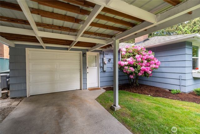 3418 NE 156th Street, Lake Forest Park, WA 98155
