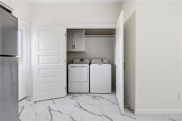 1324 N Abesam Avenue, Edinburg, TX 78542