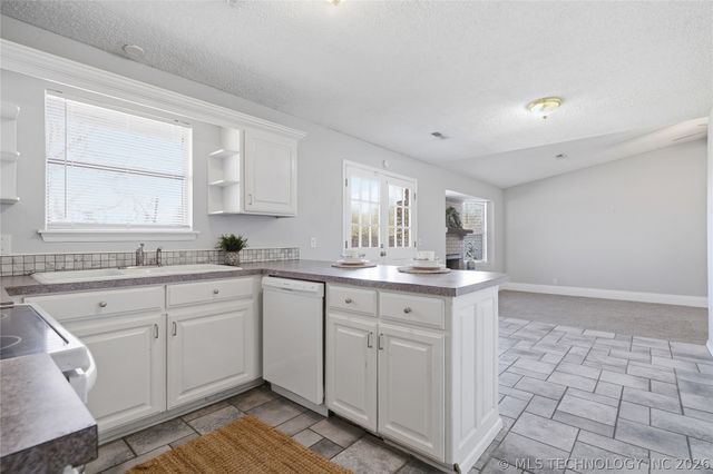 661 E 133rd Place, Glenpool, OK 74033