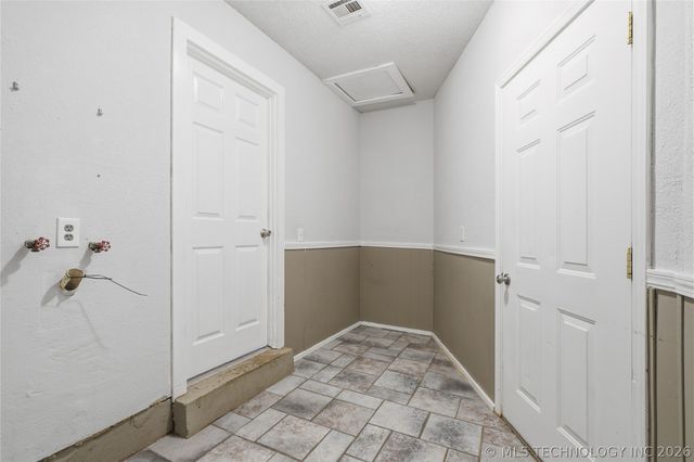 661 E 133rd Place, Glenpool, OK 74033