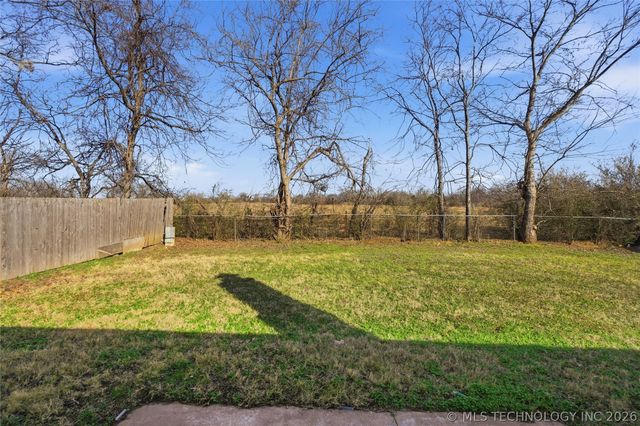661 E 133rd Place, Glenpool, OK 74033