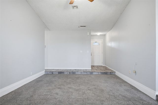 661 E 133rd Place, Glenpool, OK 74033