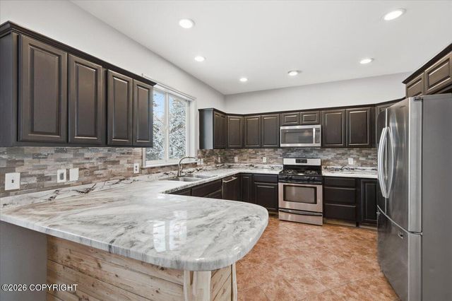 8440 S Yankee Circle, Wasilla, AK 99623