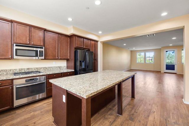 40940 Lacroix Ave, Murrieta, CA 92562