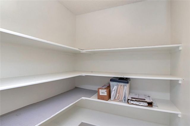 1200 Hillcrest Crossing E, Mobile, AL 36695