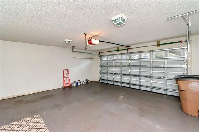 1200 Hillcrest Crossing E, Mobile, AL 36695