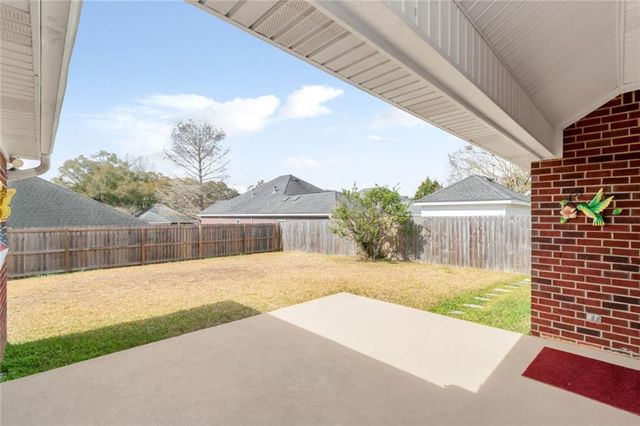 1200 Hillcrest Crossing E, Mobile, AL 36695