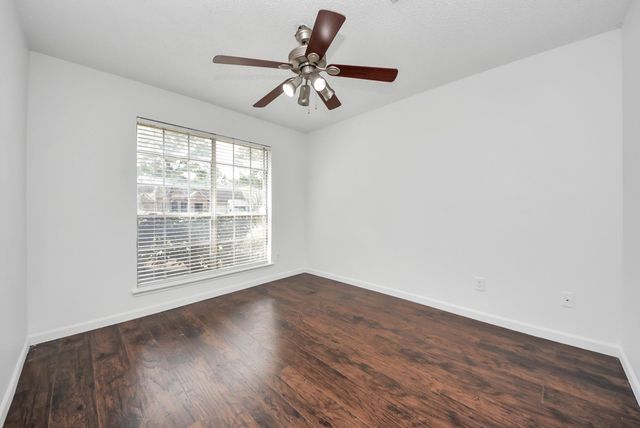 1722 Newmark Drive, Houston, TX 77014