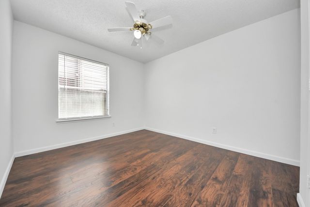 1722 Newmark Drive, Houston, TX 77014