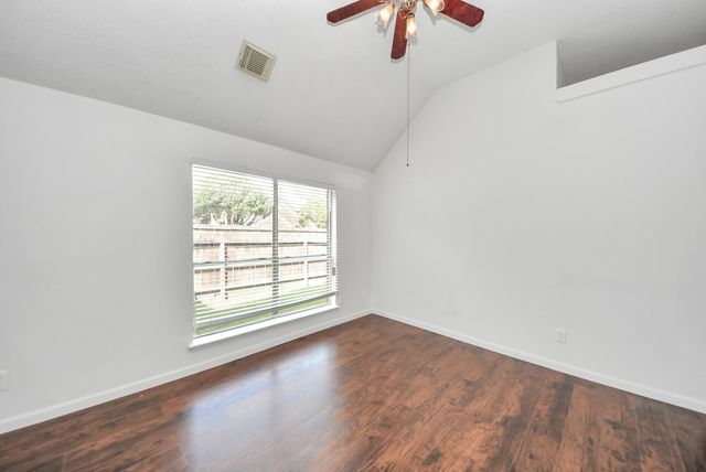 1722 Newmark Drive, Houston, TX 77014