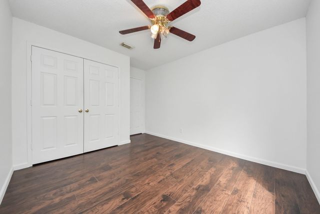 1722 Newmark Drive, Houston, TX 77014