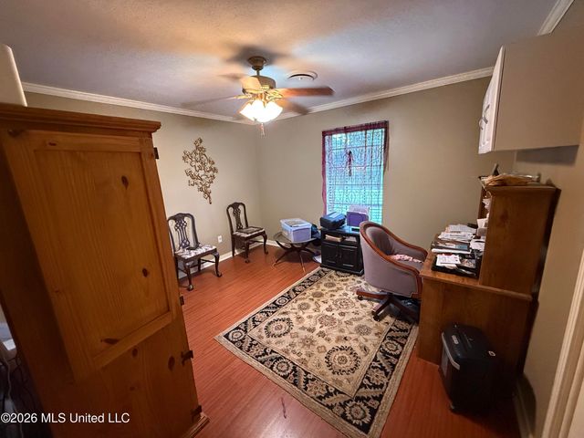 1842 Lake Trace Drive, Jackson, MS 39211