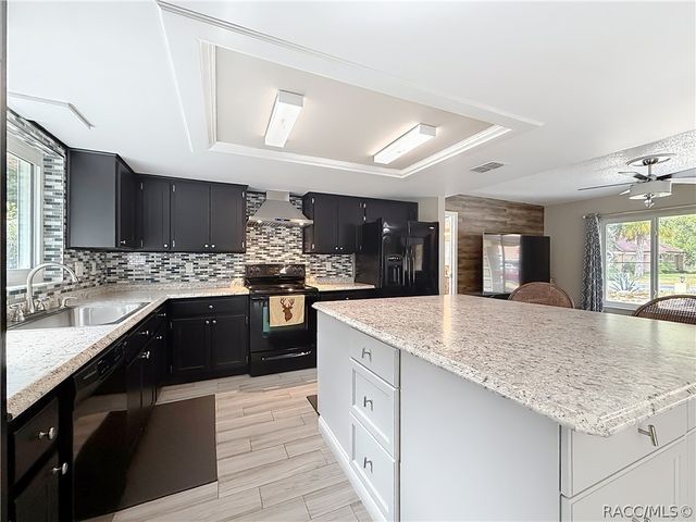 23 Sweetgum Court S, Homosassa, FL 34446