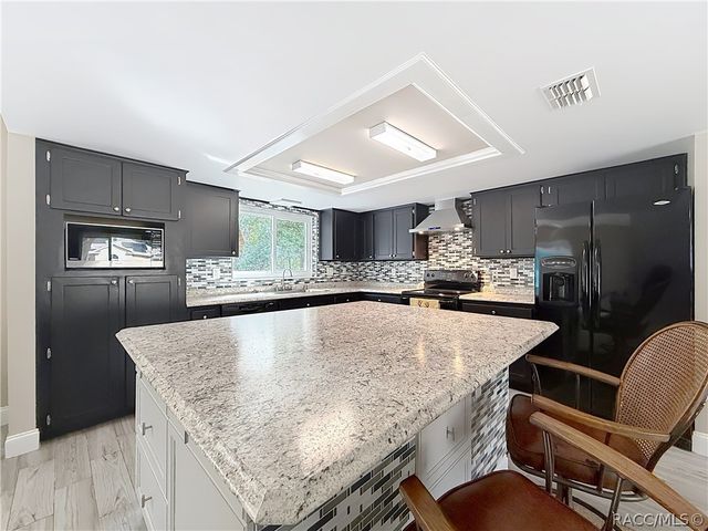 23 Sweetgum Court S, Homosassa, FL 34446