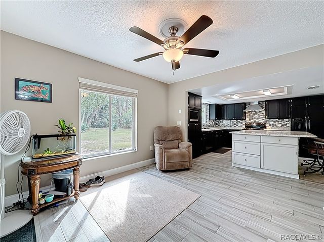 23 Sweetgum Court S, Homosassa, FL 34446