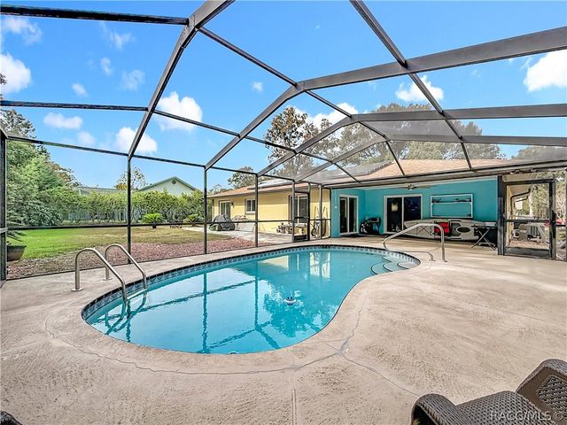 23 Sweetgum Court S, Homosassa, FL 34446