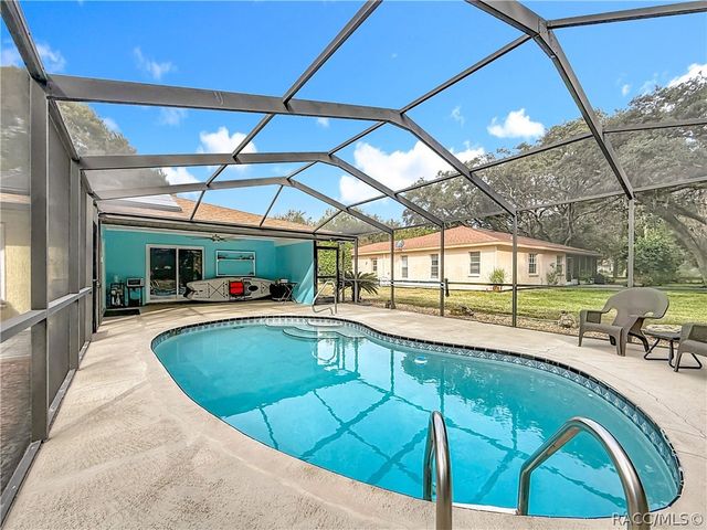 23 Sweetgum Court S, Homosassa, FL 34446
