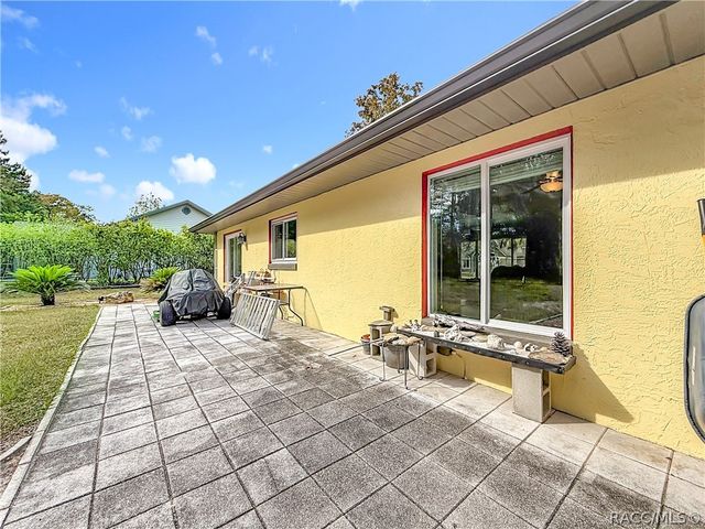 23 Sweetgum Court S, Homosassa, FL 34446