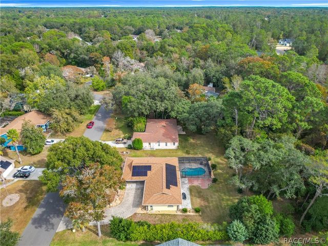 23 Sweetgum Court S, Homosassa, FL 34446