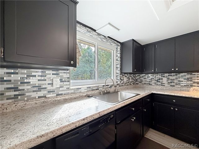 23 Sweetgum Court S, Homosassa, FL 34446