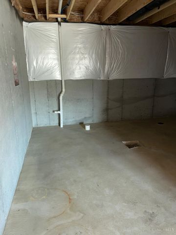 8158 Valley Crossing Drive, Colerain Twp, OH 45247