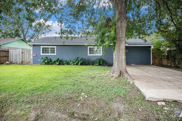 2222 Pickerton Drive, Deer Park, TX 77536
