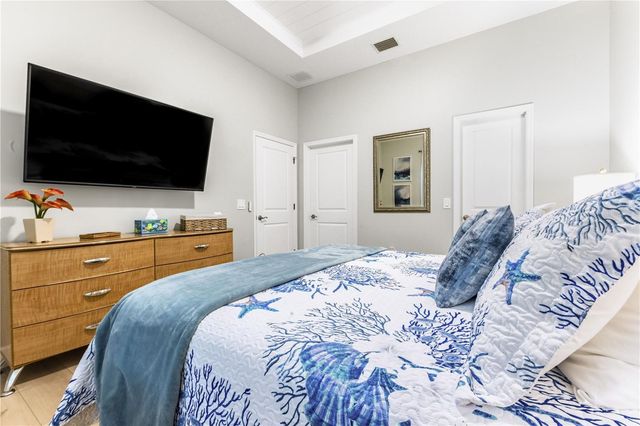 2047 ROSELAWN STREET, Sarasota, FL 34231