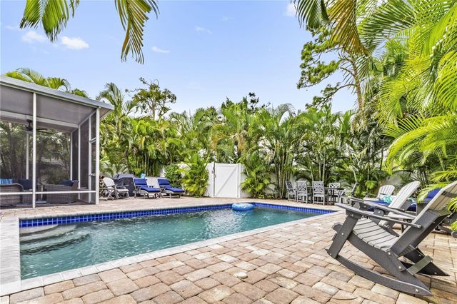 2047 ROSELAWN STREET, Sarasota, FL 34231