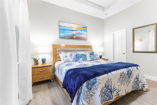 2047 ROSELAWN STREET, Sarasota, FL 34231