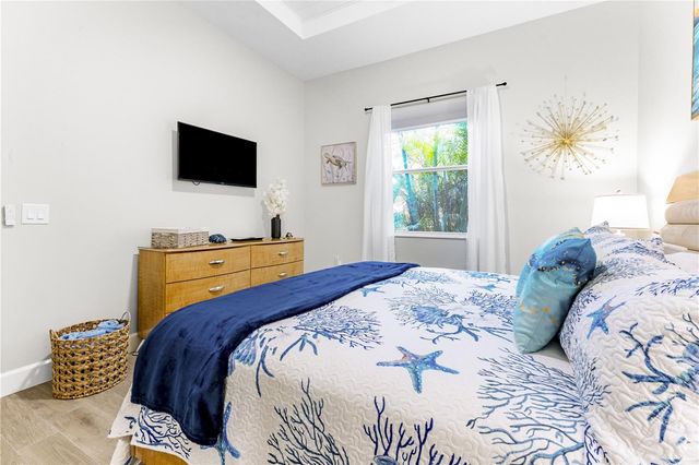 2047 ROSELAWN STREET, Sarasota, FL 34231