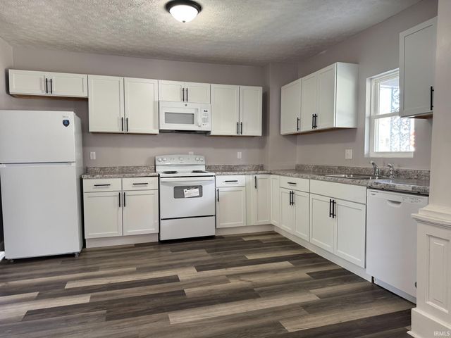 811 W FOSTER Street, Kokomo, IN 46902