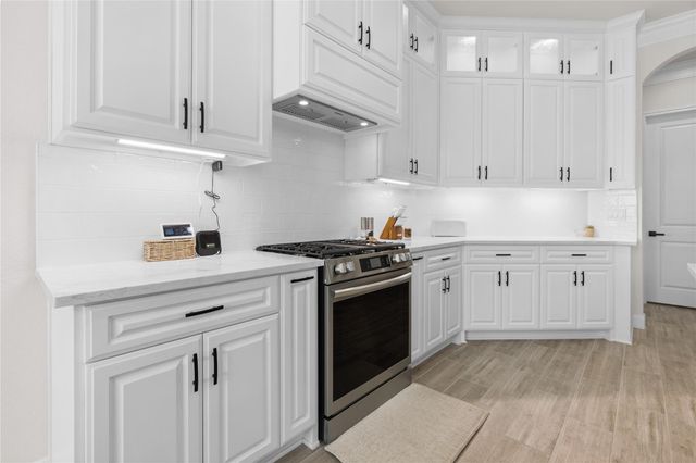 311 Bentwood Court, Montgomery, TX 77356