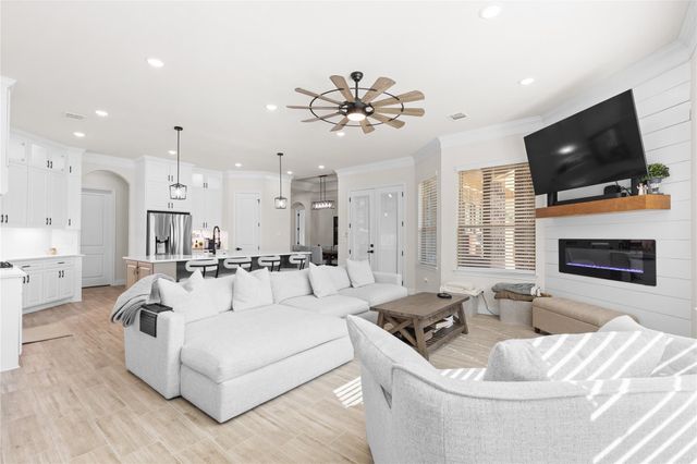 311 Bentwood Court, Montgomery, TX 77356