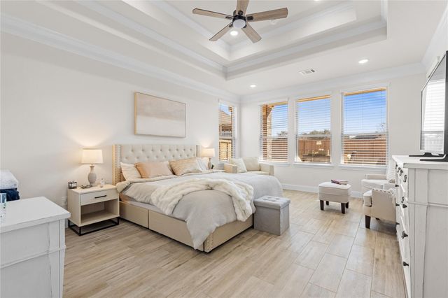 311 Bentwood Court, Montgomery, TX 77356